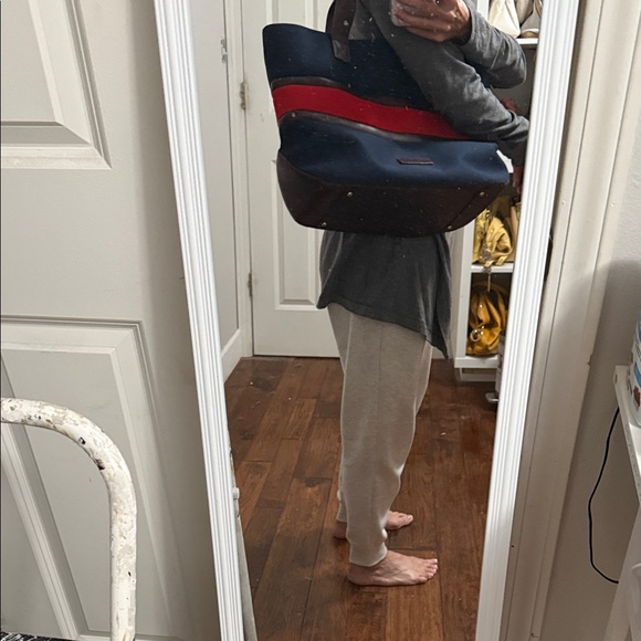 Dooney & Bourke Large Navy and Red Tote Bag - Picture 16 of 16